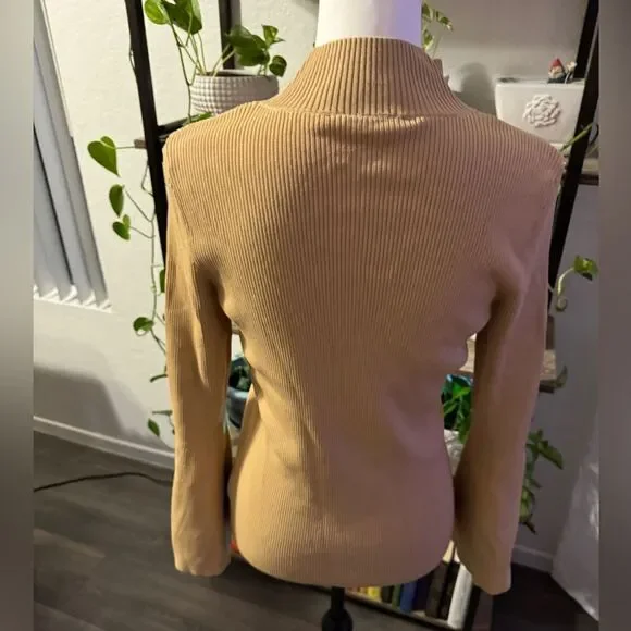 Ribbed camel colored brand new Boston Proper 3/4 zip w belle sleeves medium - Picture 7 of 9